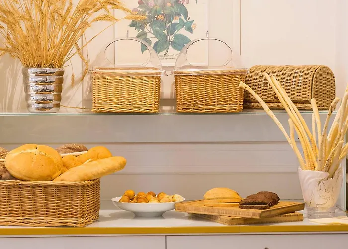 Отель Elegance Boutique