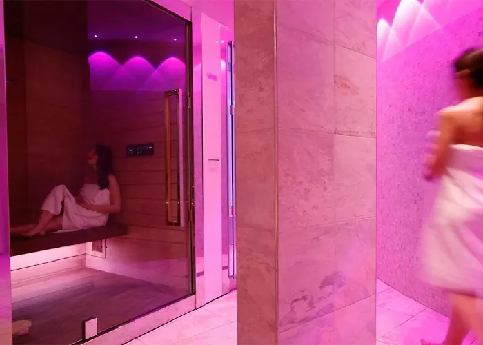 Отель Elegance Boutique