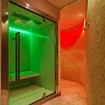 Hotel Elegance Boutique 4*