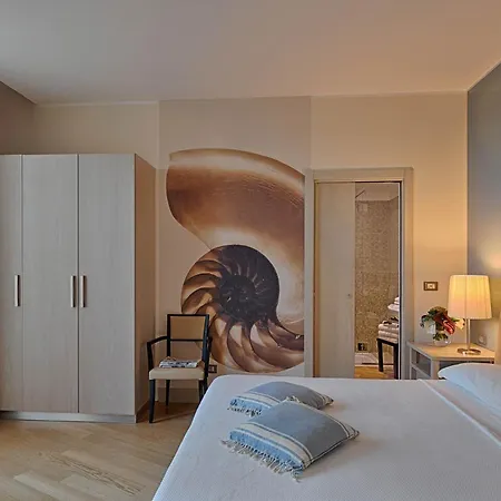 Elegance Boutique Hotel