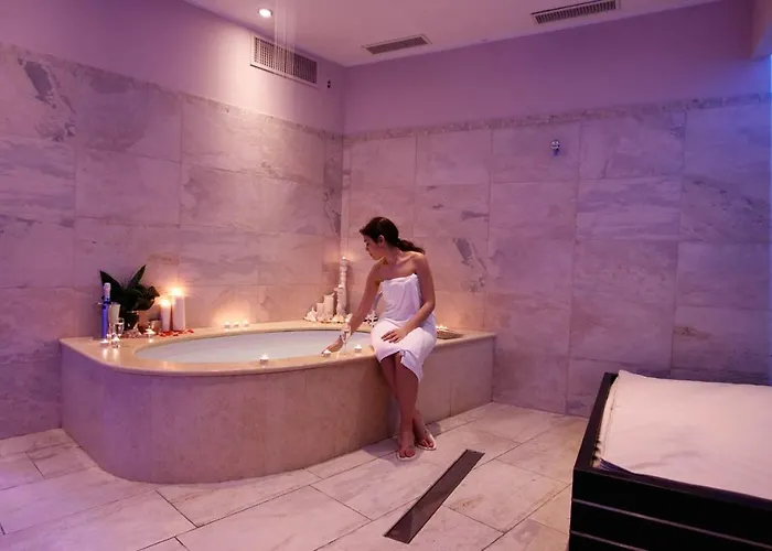 Elegance Boutique 4*