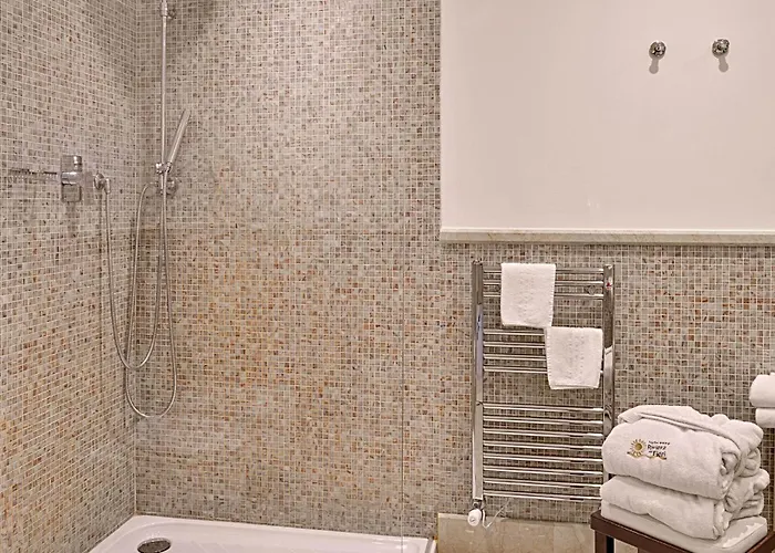 Elegance Boutique Hotel